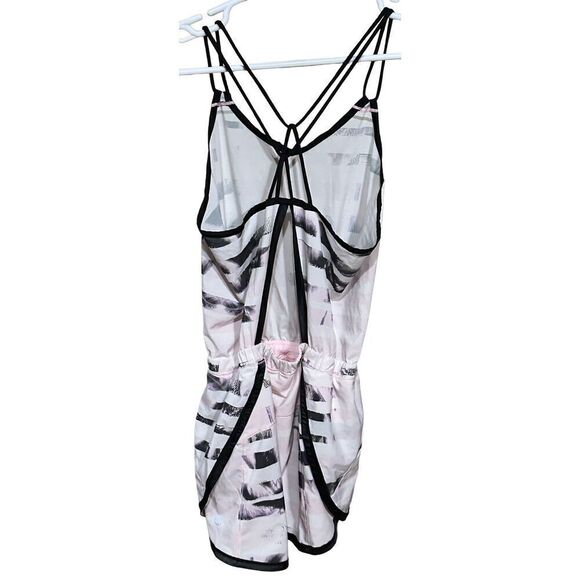 Lululemon Sweaty or Not Runsie Tennis Romper Skort Sz 4 Comfort Sunset Stripe Bl - Picture 9 of 12